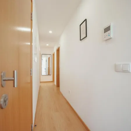 Modern & Stylish By Vacationy Porto