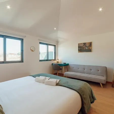 Modern & Stylish By Vacationy *