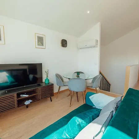 Modern & Stylish By Vacationy