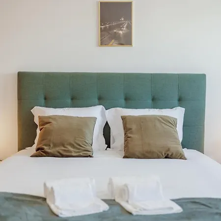 Modern & Stylish By Vacationy * Oporto