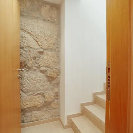 Modern & Stylish By Vacationy *