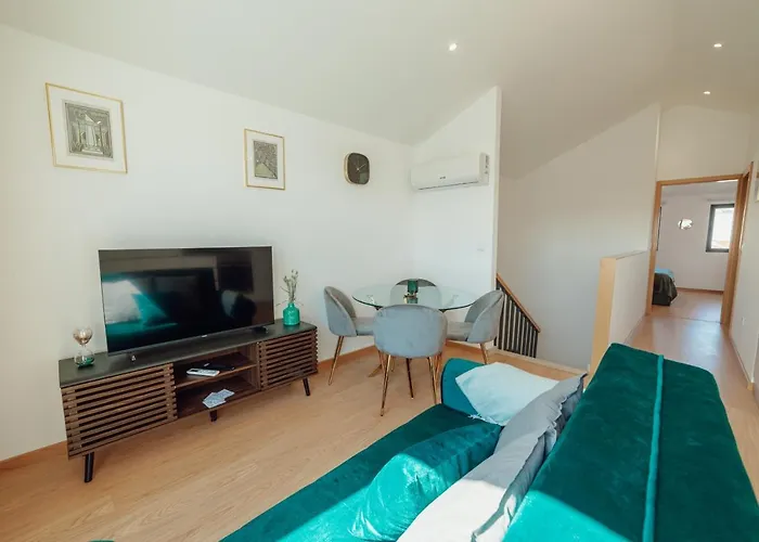 Modern & Stylish By Vacationy