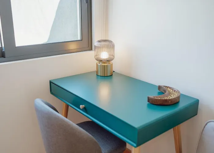 Modern & Stylish By Vacationy Daire