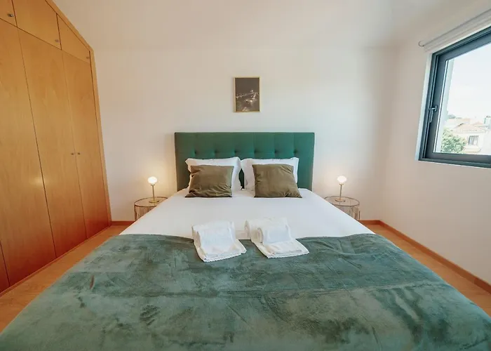 Modern & Stylish By Vacationy Daire