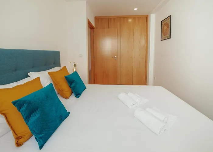 Modern & Stylish By Vacationy Daire