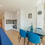 Modern & Stylish By Vacationy بورتو