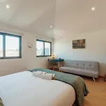 Modern & Stylish By Vacationy *