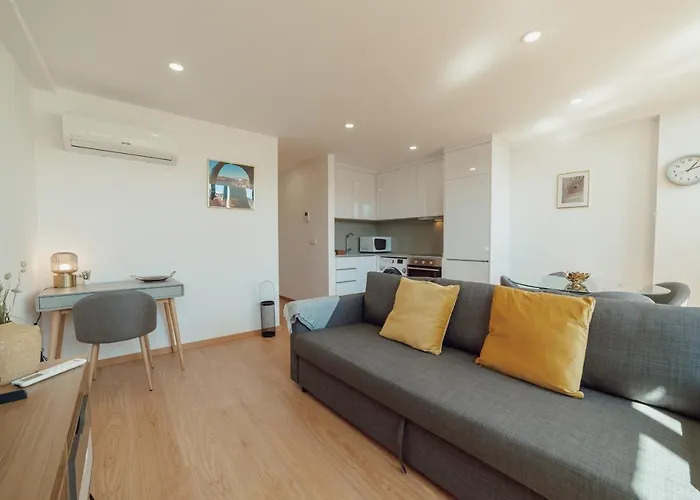 Modern & Stylish By Vacationy *