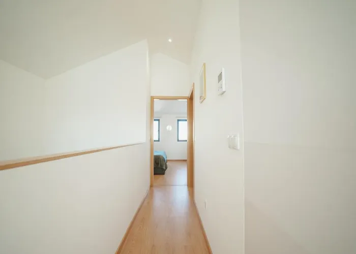 Modern & Stylish By Vacationy *