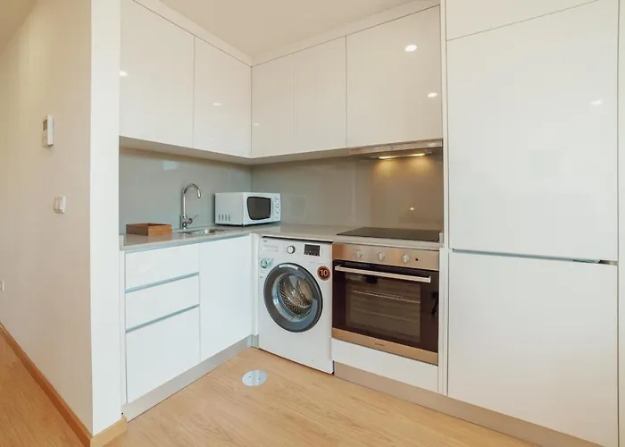 Modern & Stylish By Vacationy Appartement Oporto